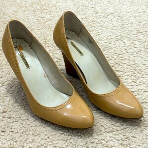 Cole Haan Tan Almond Toe 3 3/4” Wedge Heel Pumps Women’s Sz 7M